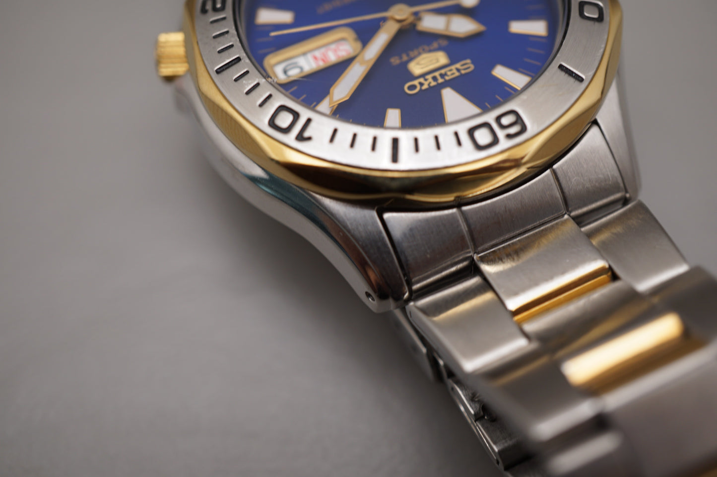 Seiko 5 Sports 7S36-00L0 Blue Dial Two Tone Automatic Watch