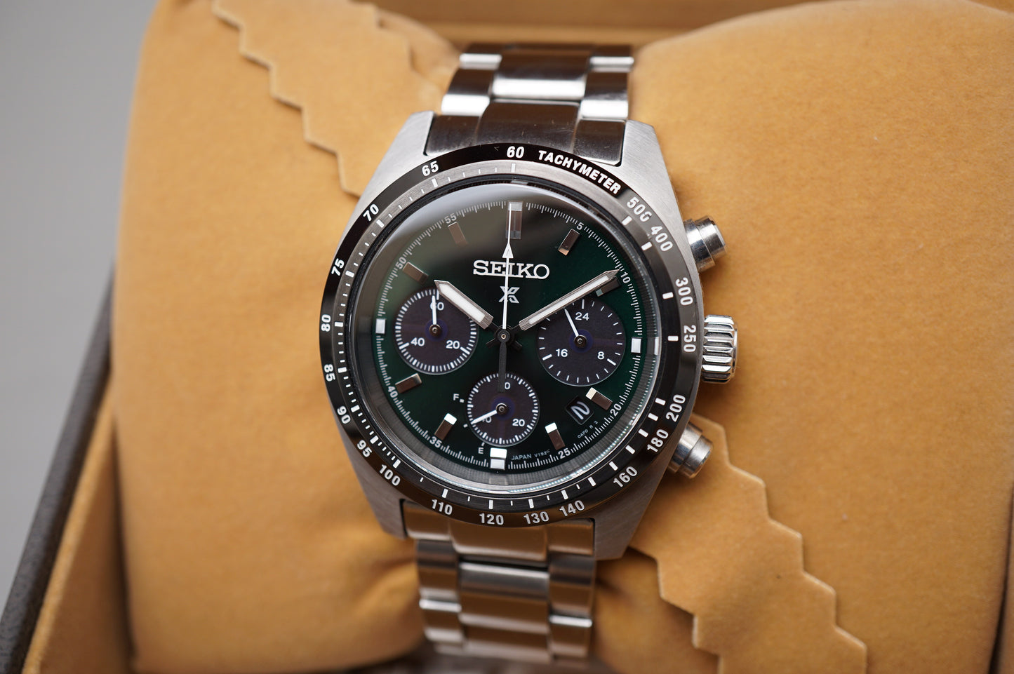 Seiko Prospex SBDL107 V192 Speedtimer Chronograph Green Dial Solar Quartz Watch