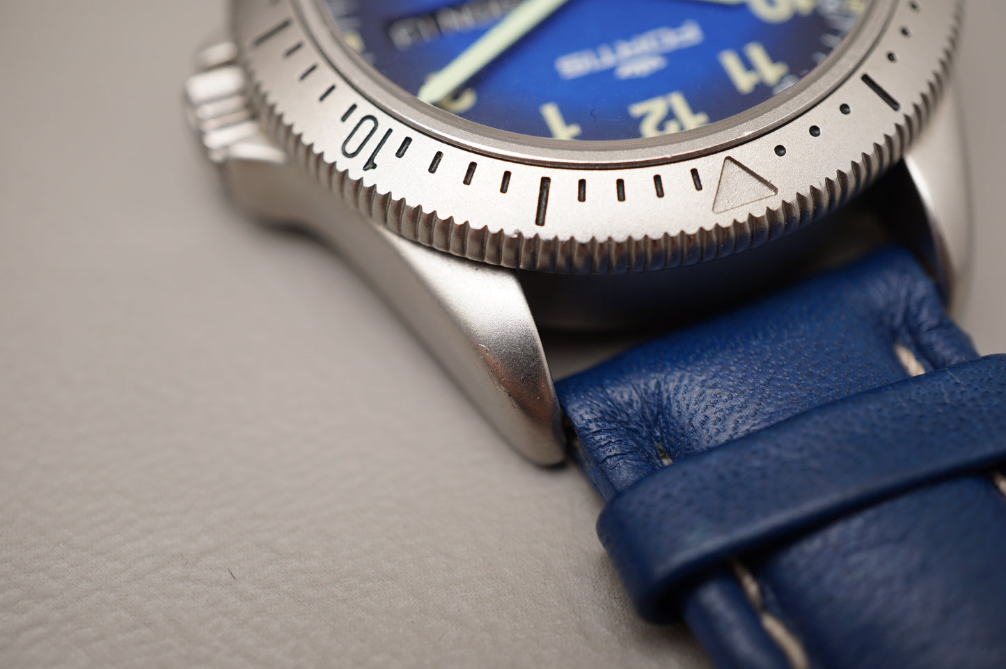 Vintage Fortis 610.22.158.1 Official Cosmonauts Blue Fume Dial Automatic Watch