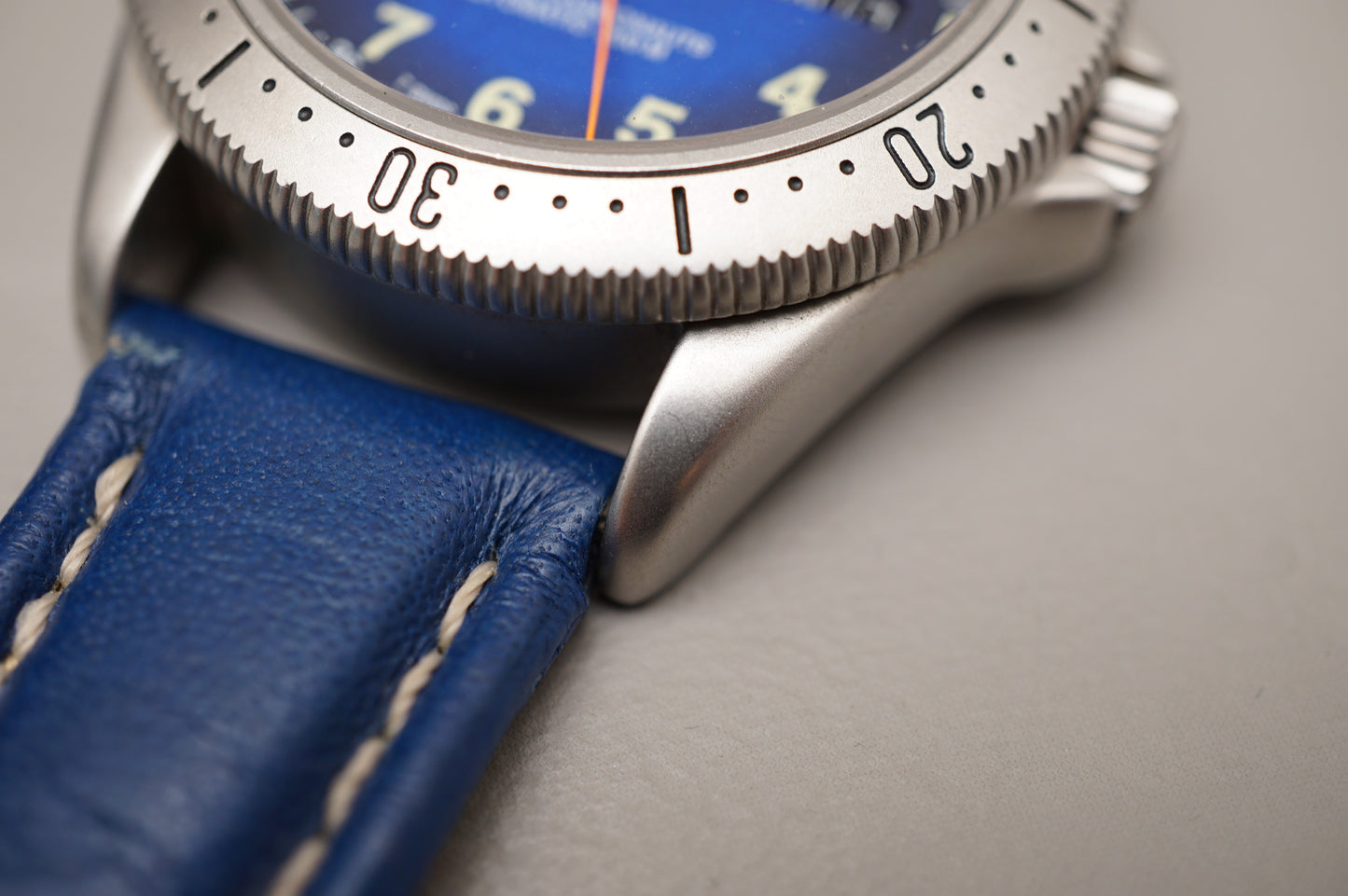 Vintage Fortis 610.22.158.1 Official Cosmonauts Blue Fume Dial Automatic Watch