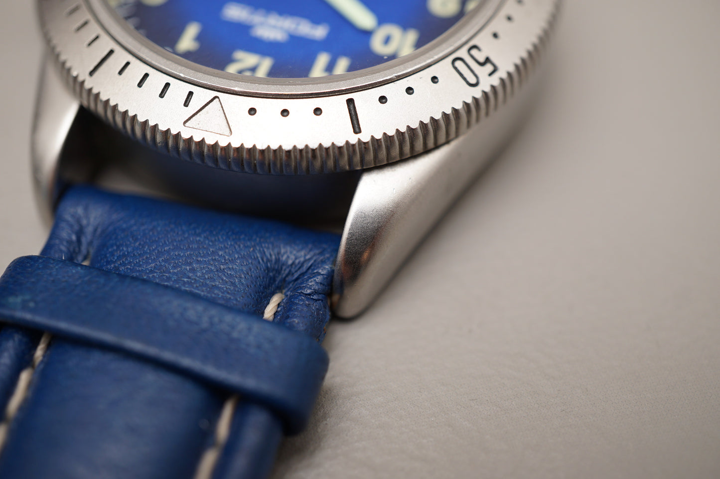 Vintage Fortis 610.22.158.1 Official Cosmonauts Blue Fume Dial Automatic Watch