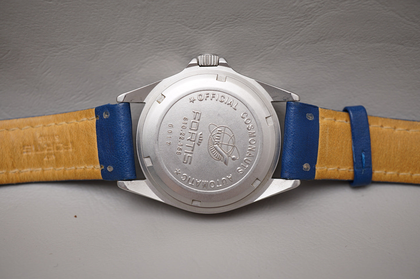 Vintage Fortis 610.22.158.1 Official Cosmonauts Blue Fume Dial Automatic Watch