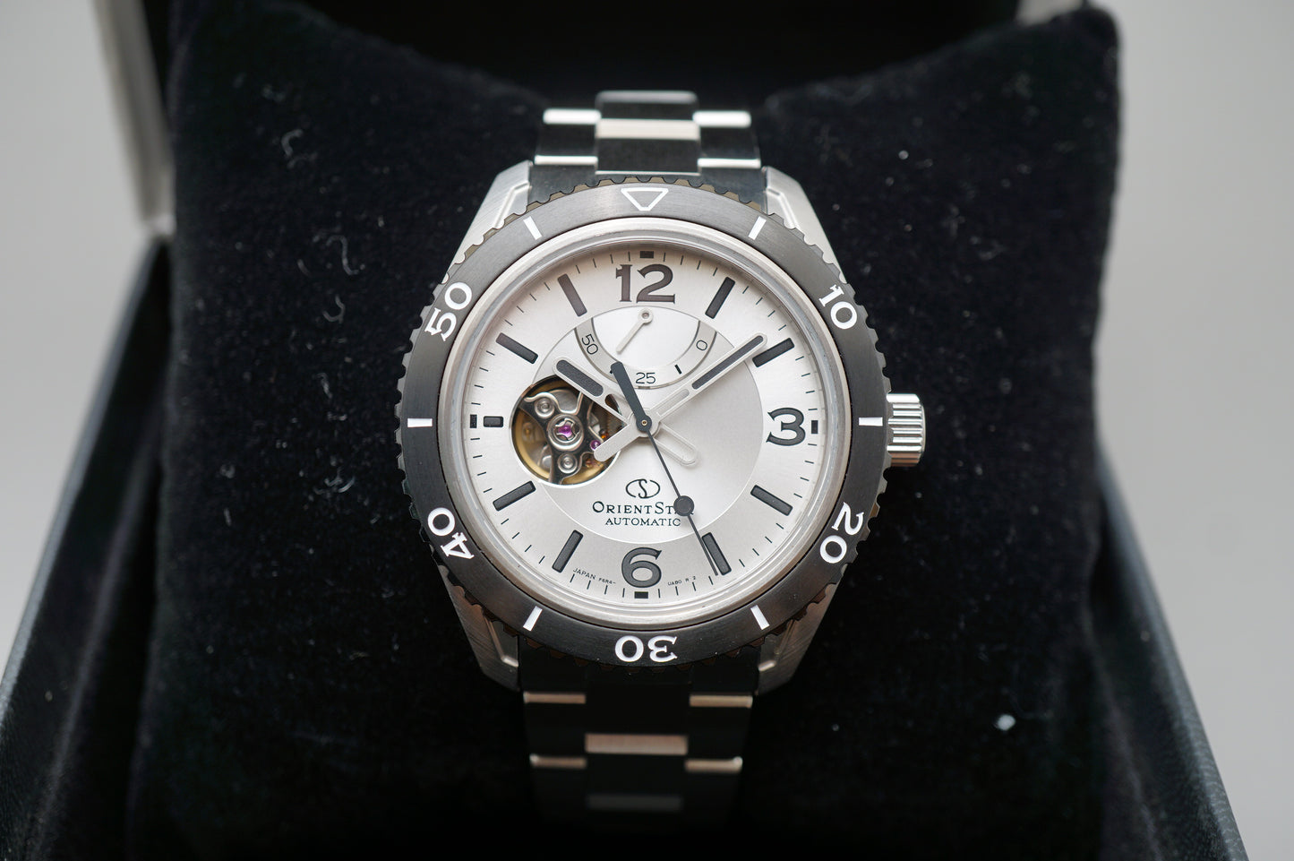 Orient Star RK-AT0107S Open Heart Power Reserve Divers Automatic Watch JDM White