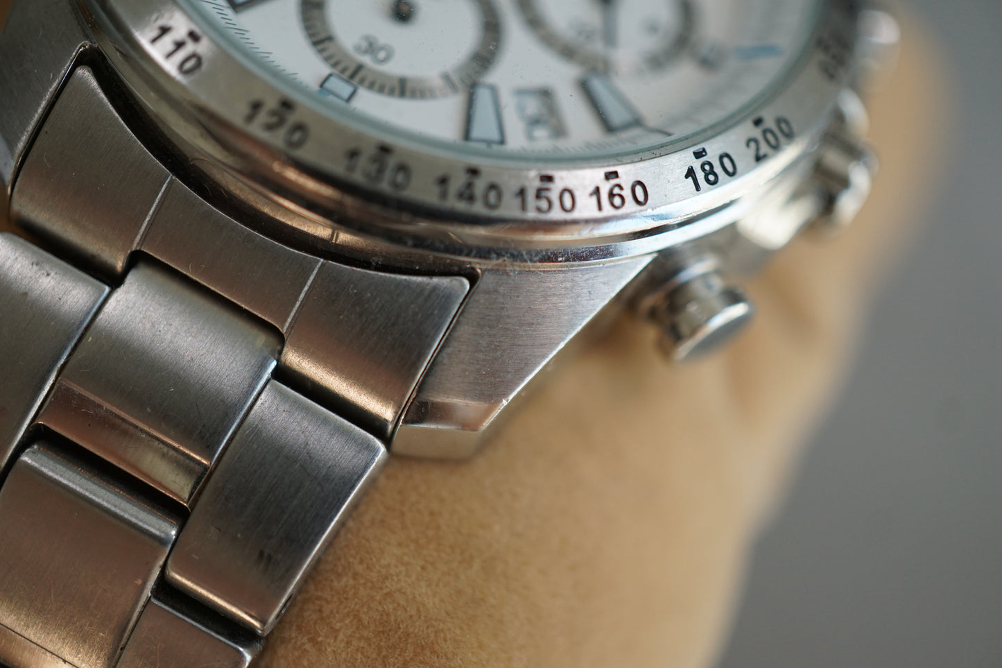 Seiko SSB025P1 6T63 White Dial Chronograph Tachymeter Quartz Watch
