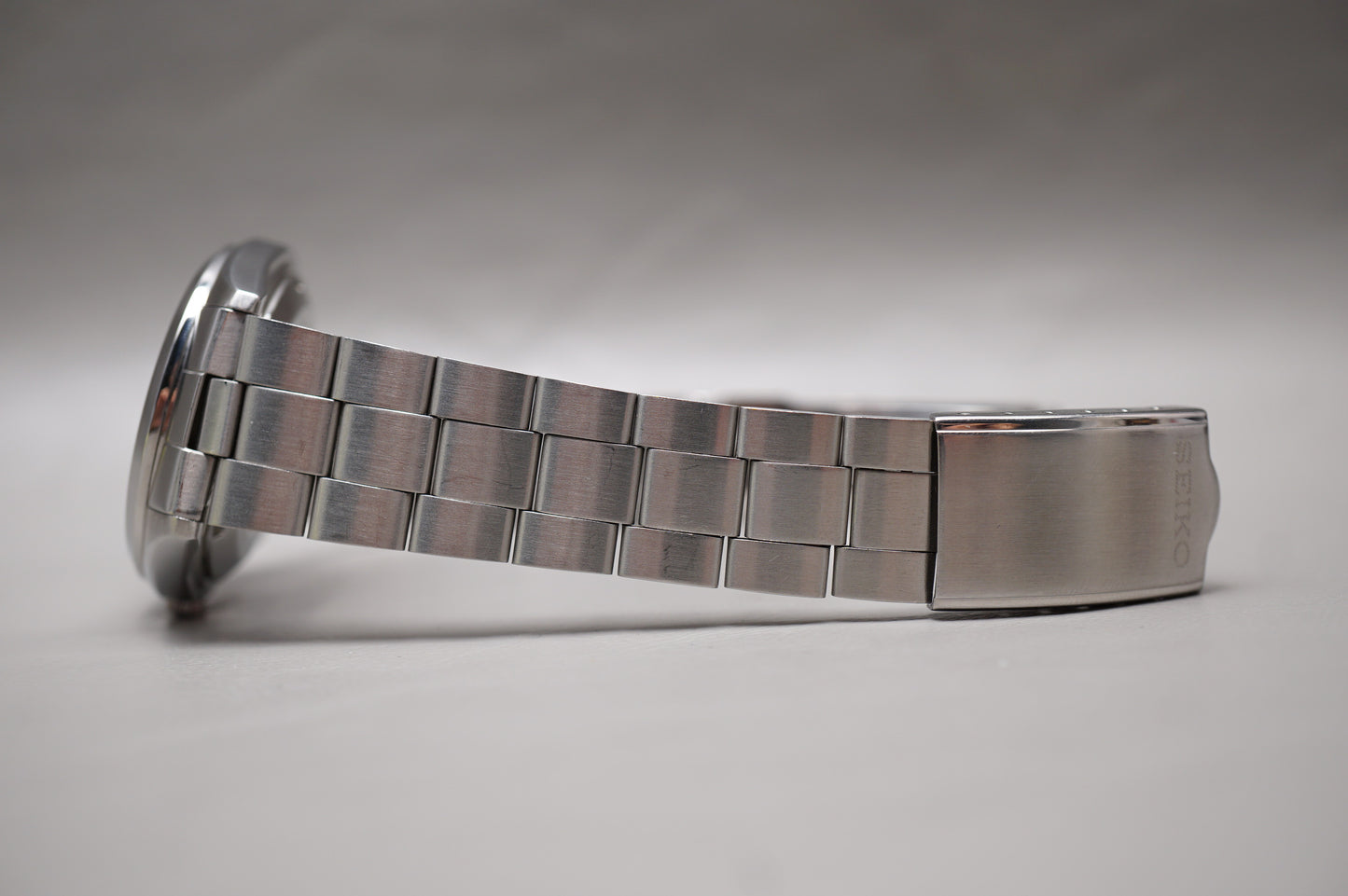 Seiko 5 Sports SNX121 White Numeral Dial 37mm Automatic Watch