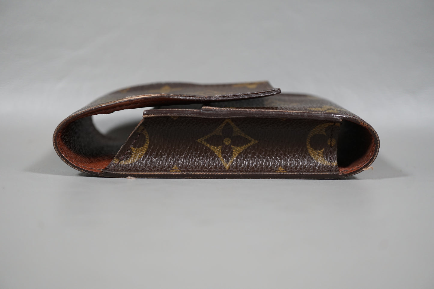 Louis Vuitton M63024 Monogram Brown Tobacco Case