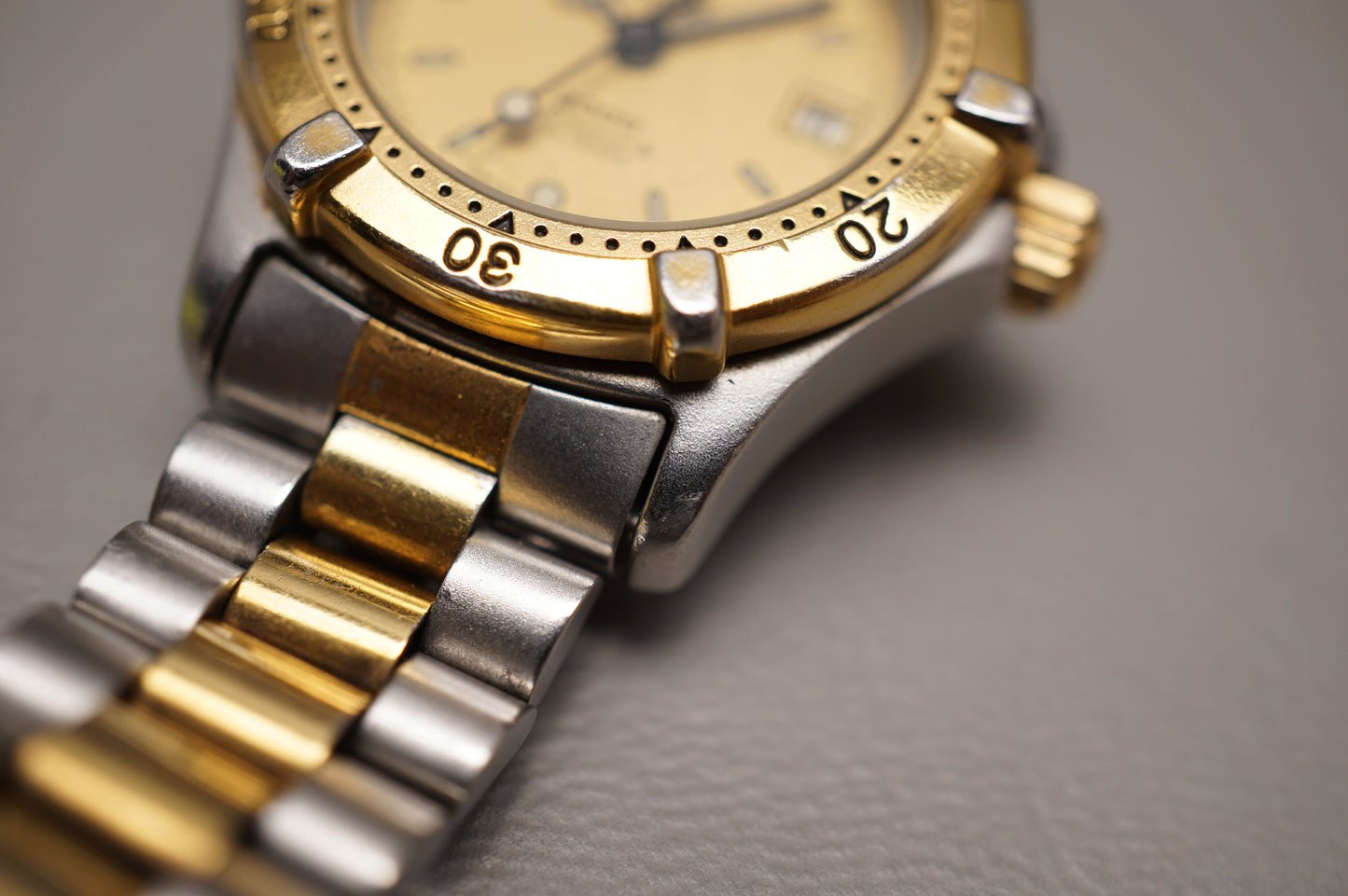 Tag Heuer 2000 964.008 Two Tone Gold Dial Professional Ladies Quartz Watch