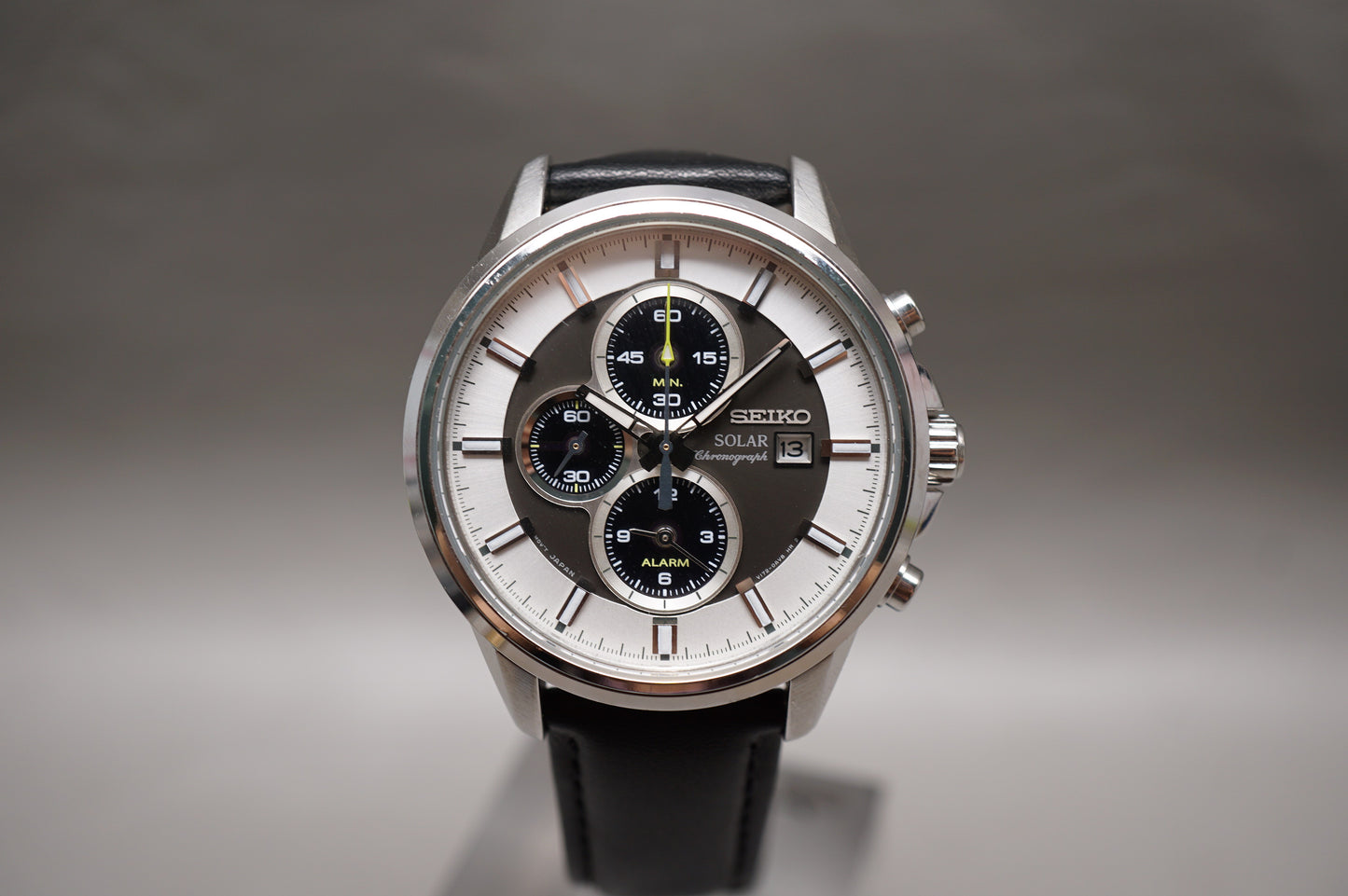Seiko SSC259P1 V172 Black And White Dial Solar Quartz Chronograph
