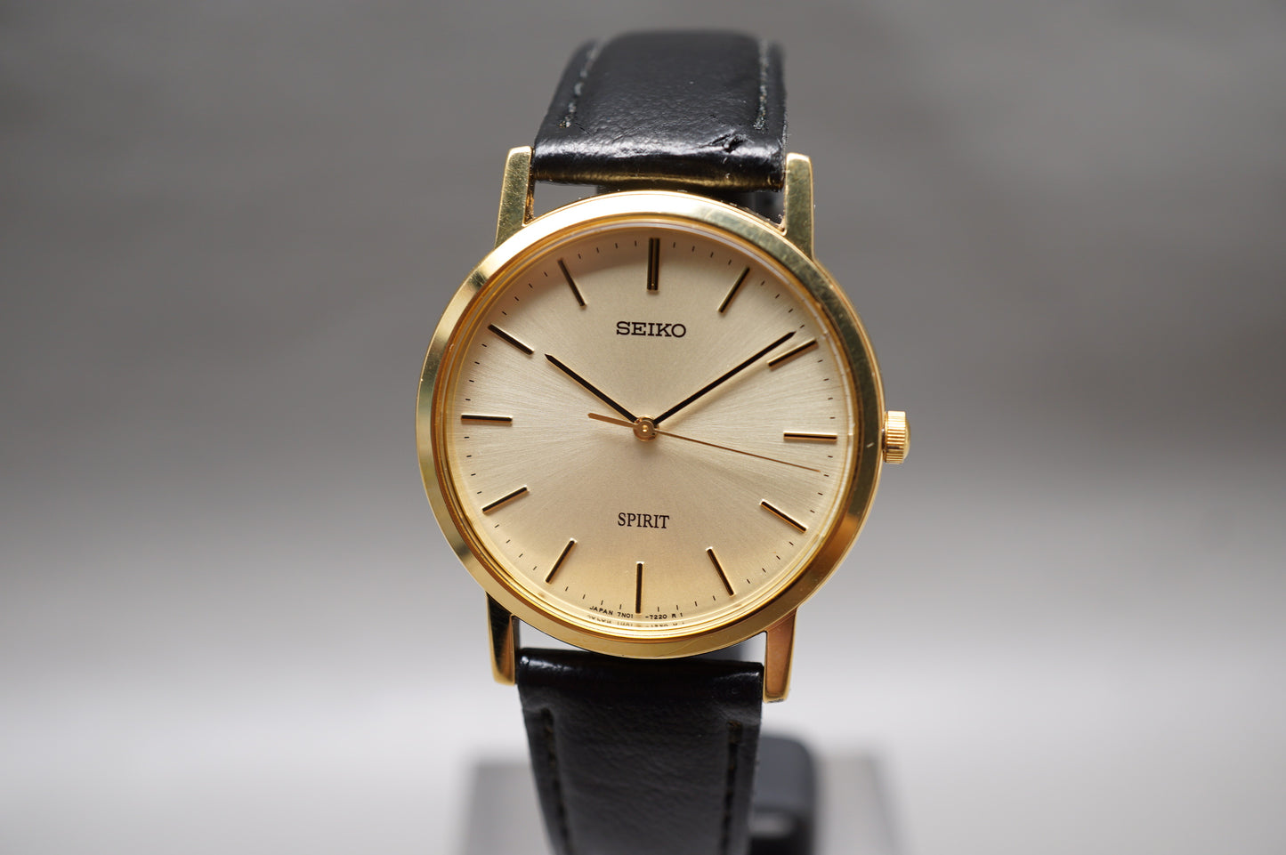 Vintage 1996 Seiko Spirit 7N01-7060 Gold Tone Quartz Jdm Watch