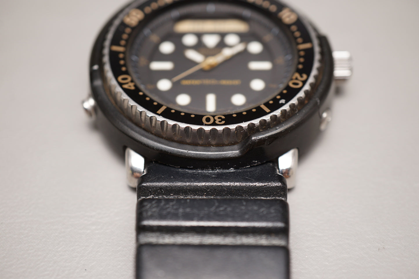 Vintage 1984 Seiko H558-600A Golden Arnie Digital Quartz Watch Original Rare