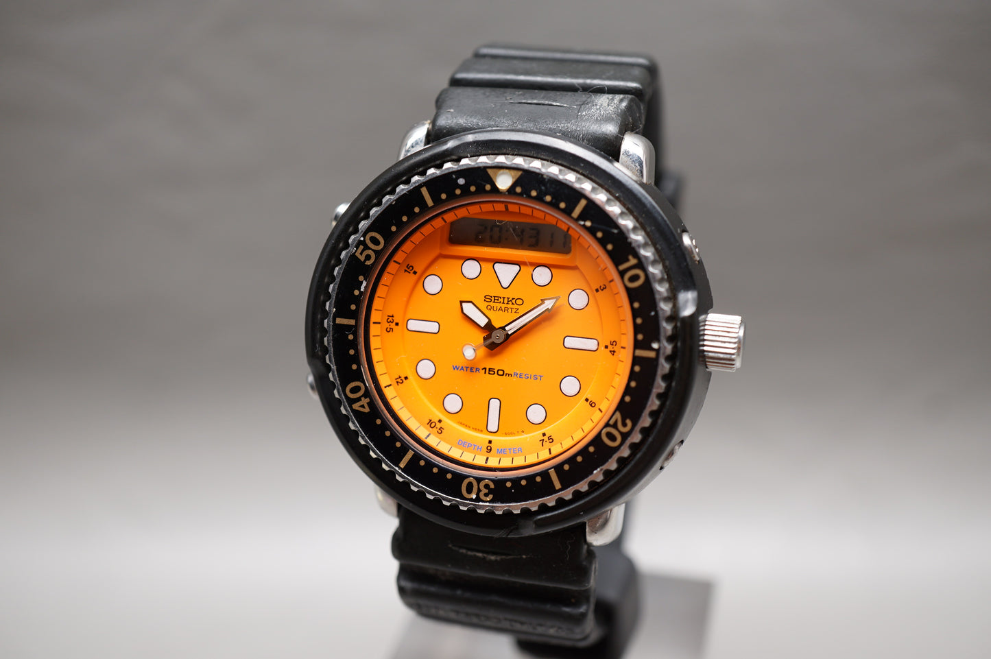 Vintage 1982 Seiko H558-600A Orange Arnie Digital Quartz Watch Rare Original