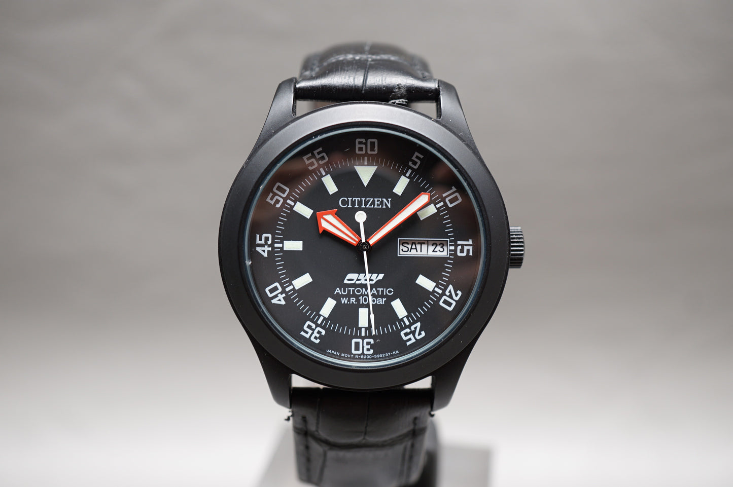 Vintage Citizen Oxy 8200-S81926 Black Dial Field Style Automatic Watch