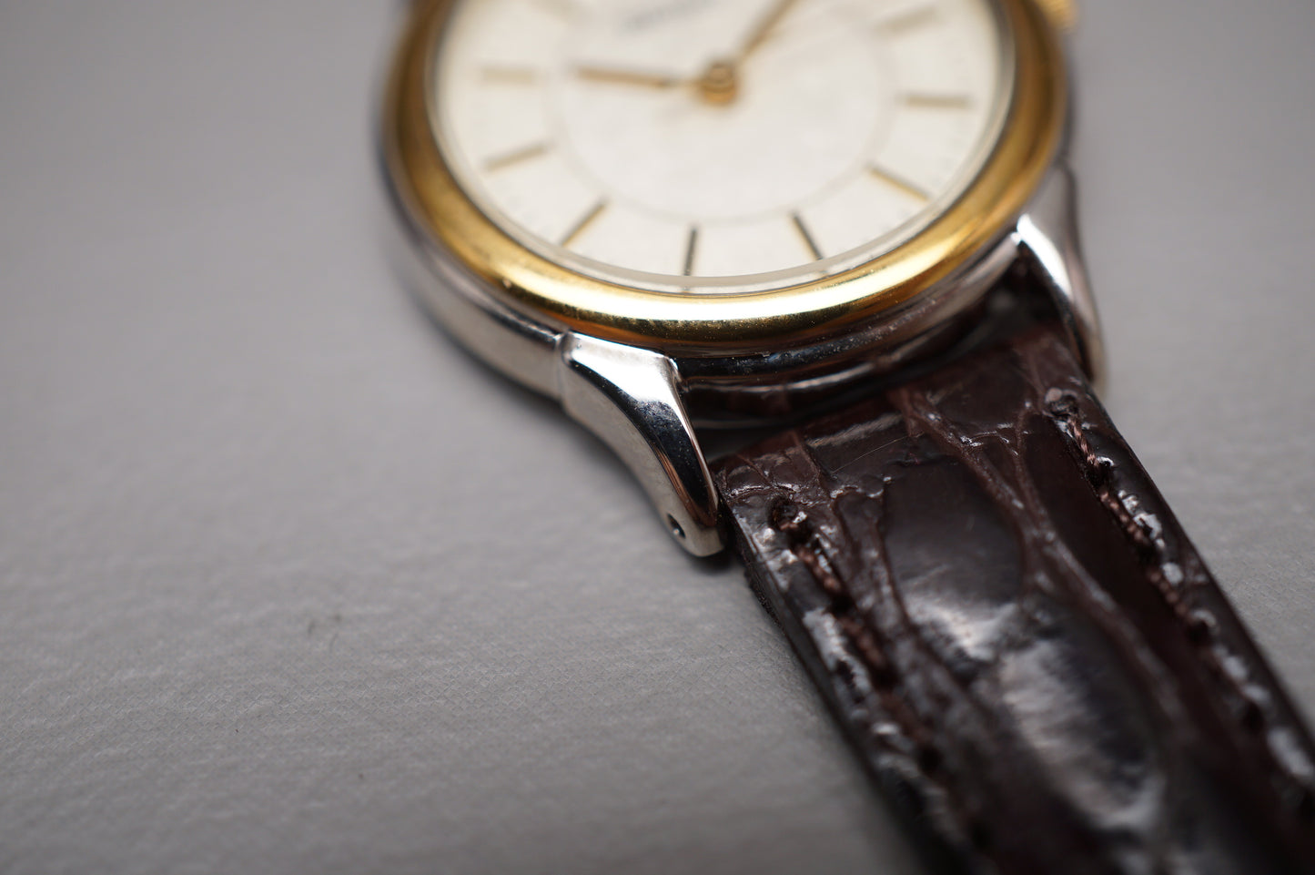 Unworn Vintage 2002 Seiko Spirit 7N01-6880 Gold Two Tone Quartz Ladies Watch