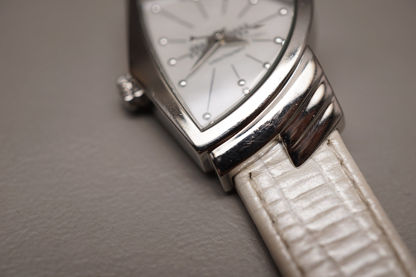 Hamilton Ventura H24211852 Mother Of Pearl Dial Ladies Quartz Watch
