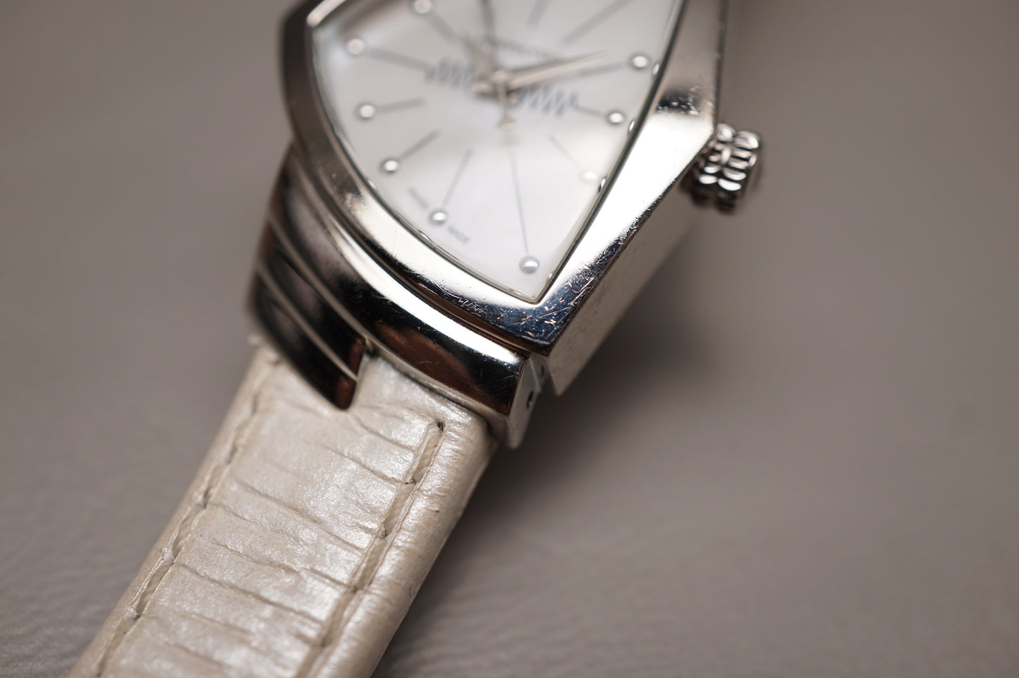 Hamilton Ventura H24211852 Mother Of Pearl Dial Ladies Quartz Watch