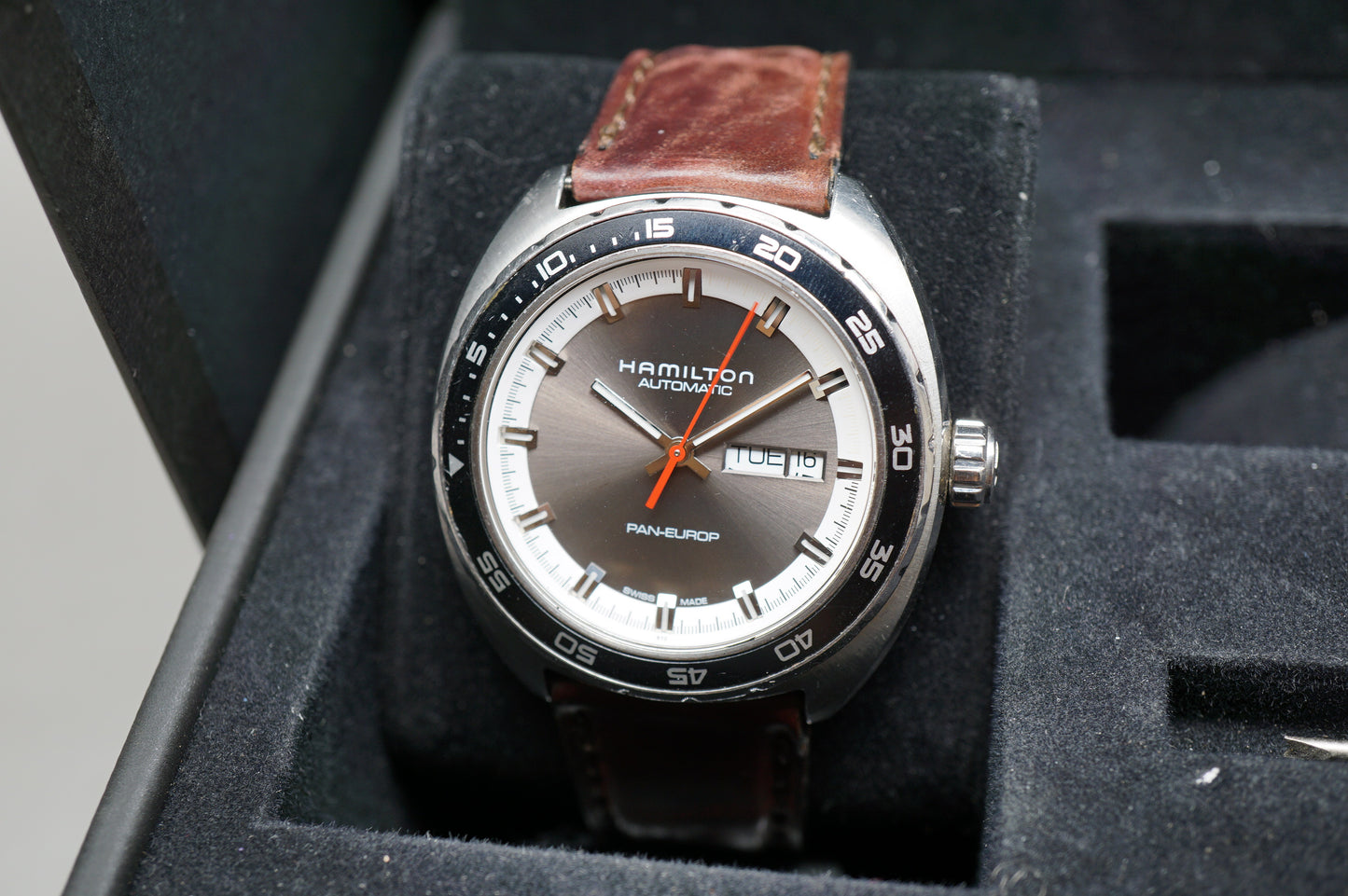 Hamilton American Classic H35415781 Pan Europ Grey Dial Automatic Watch READ
