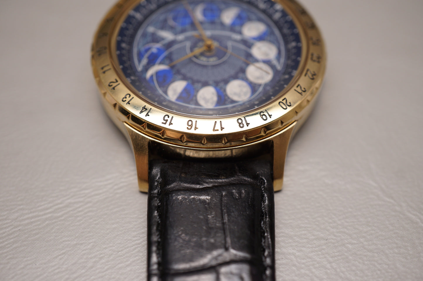 Unworn NOS Citizen Cosmosign CAL-4P85 Franklin Mint Age Of The Moon Quartz Watch