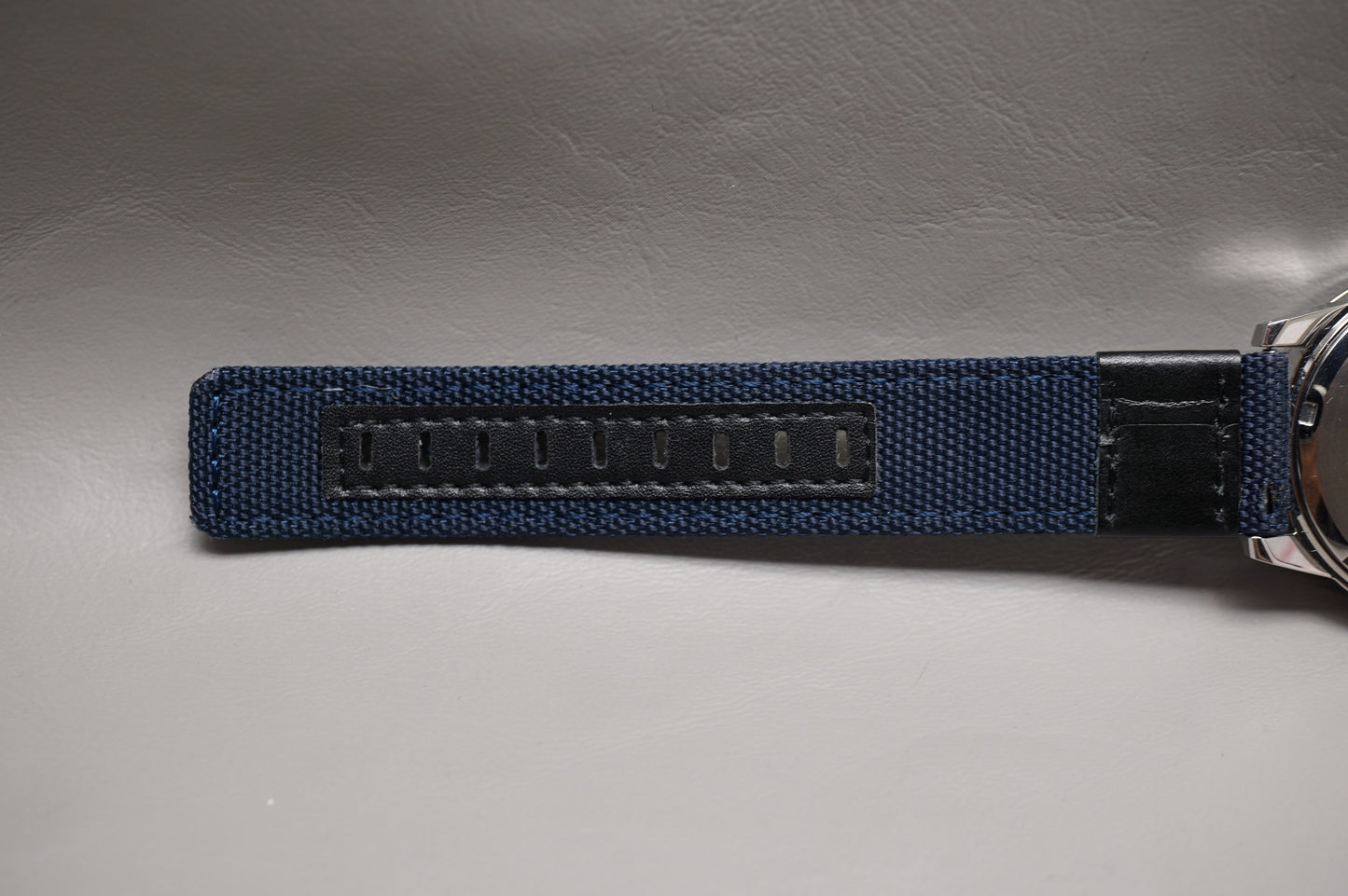 Unworn Seiko SUR287P1 6N76 Textured Blue Dial Big Date 41Mm Quartz Watch