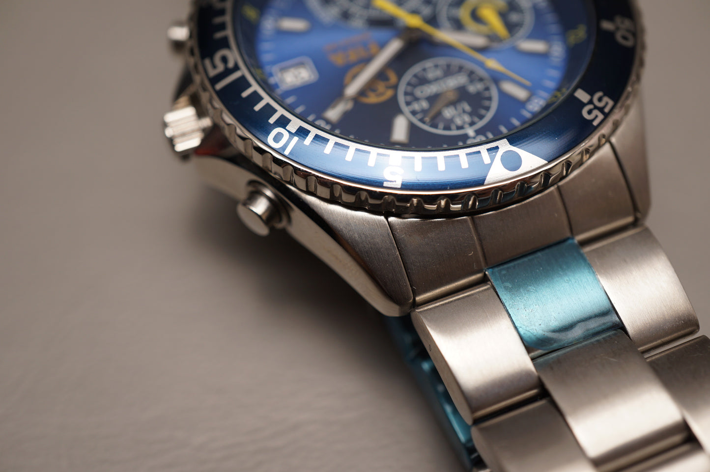 Unworn Seiko SCQP003 V657-0AA0 V657 2002 FIFA World Cup Blue Dial Quartz Watch