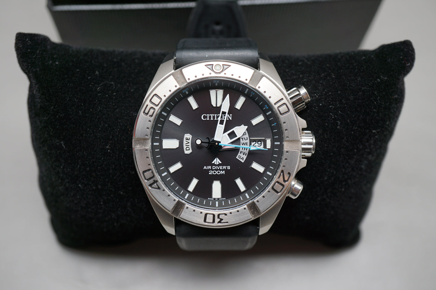Citizen Promaster PMD56-3083 Air Divers 200M Black Dial JDM Solar Quartz Watch