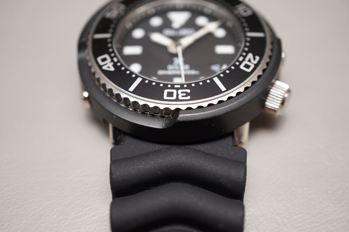 Seiko Prospex SBDN023 V147 Lowercase Limited Black Dial Tuna Solar Quartz Watch