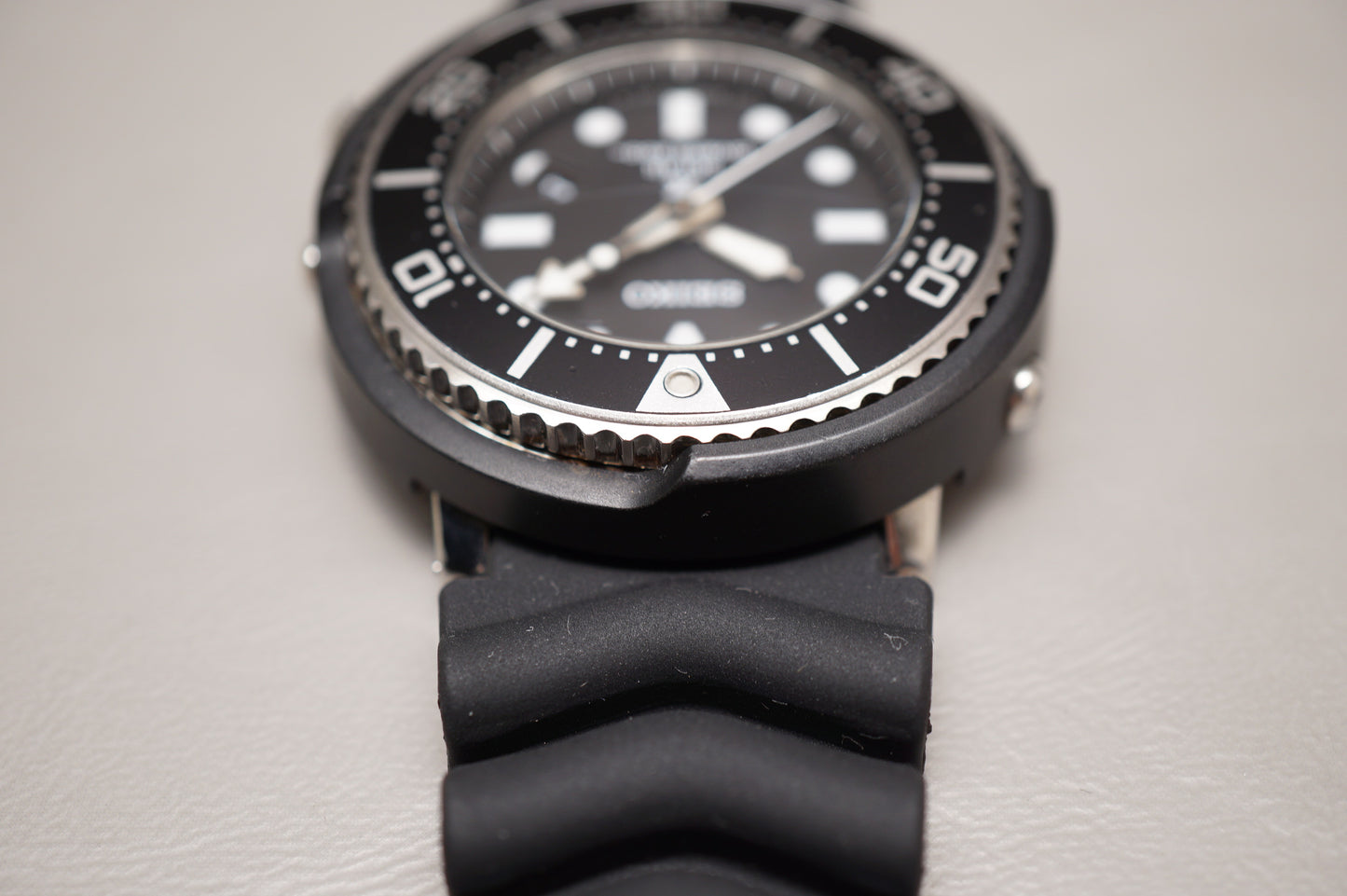 Seiko Prospex SBDN023 V147 Lowercase Limited Black Dial Tuna Solar Quartz Watch