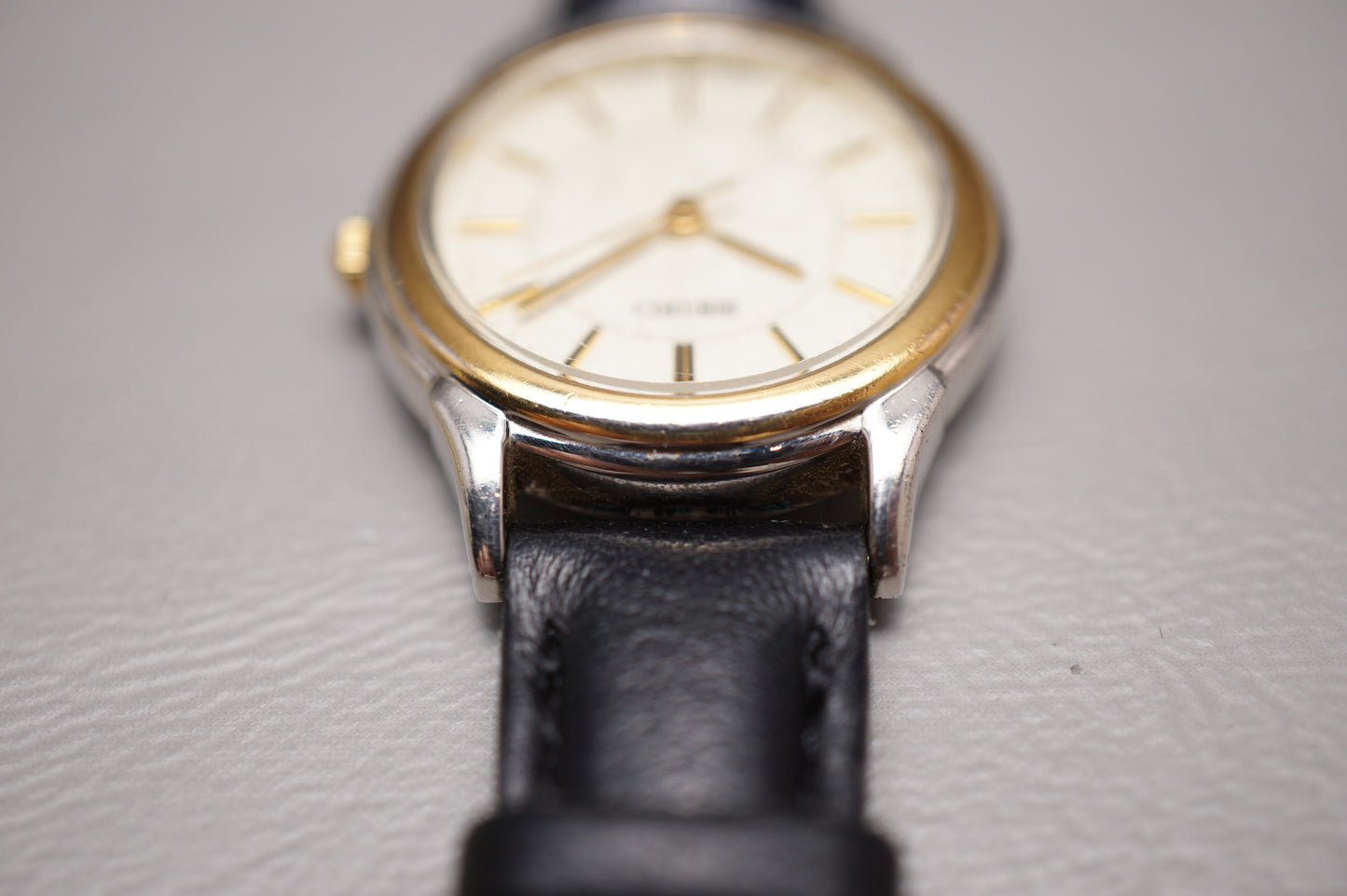 Seiko Spirit 7N01-6880 Two Tone Gold Tone Quartz Ladies Watch