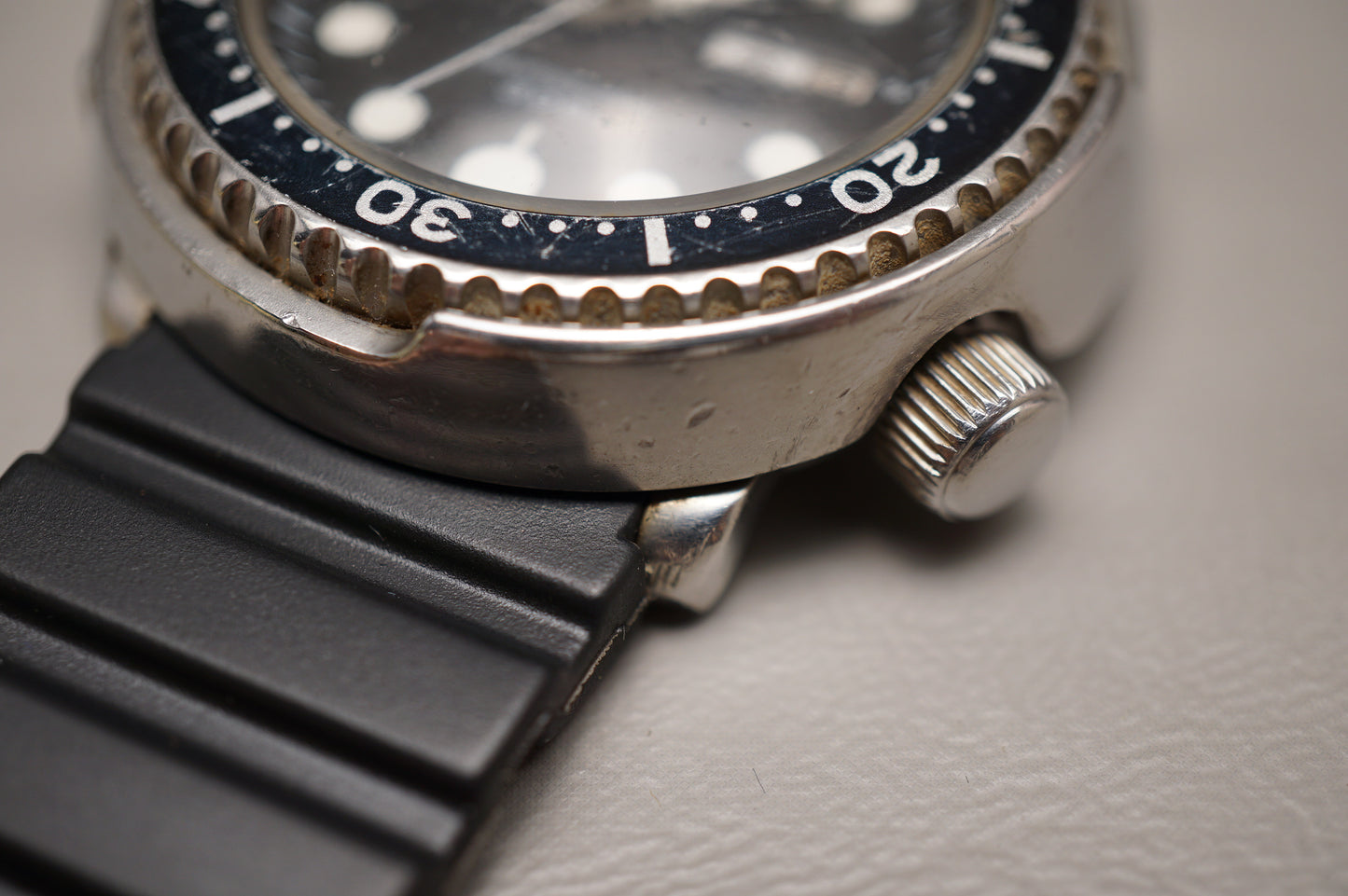 Vintage August 1978 Seiko 7549-7010 Tuna Can Quartz Professional 300M Watch
