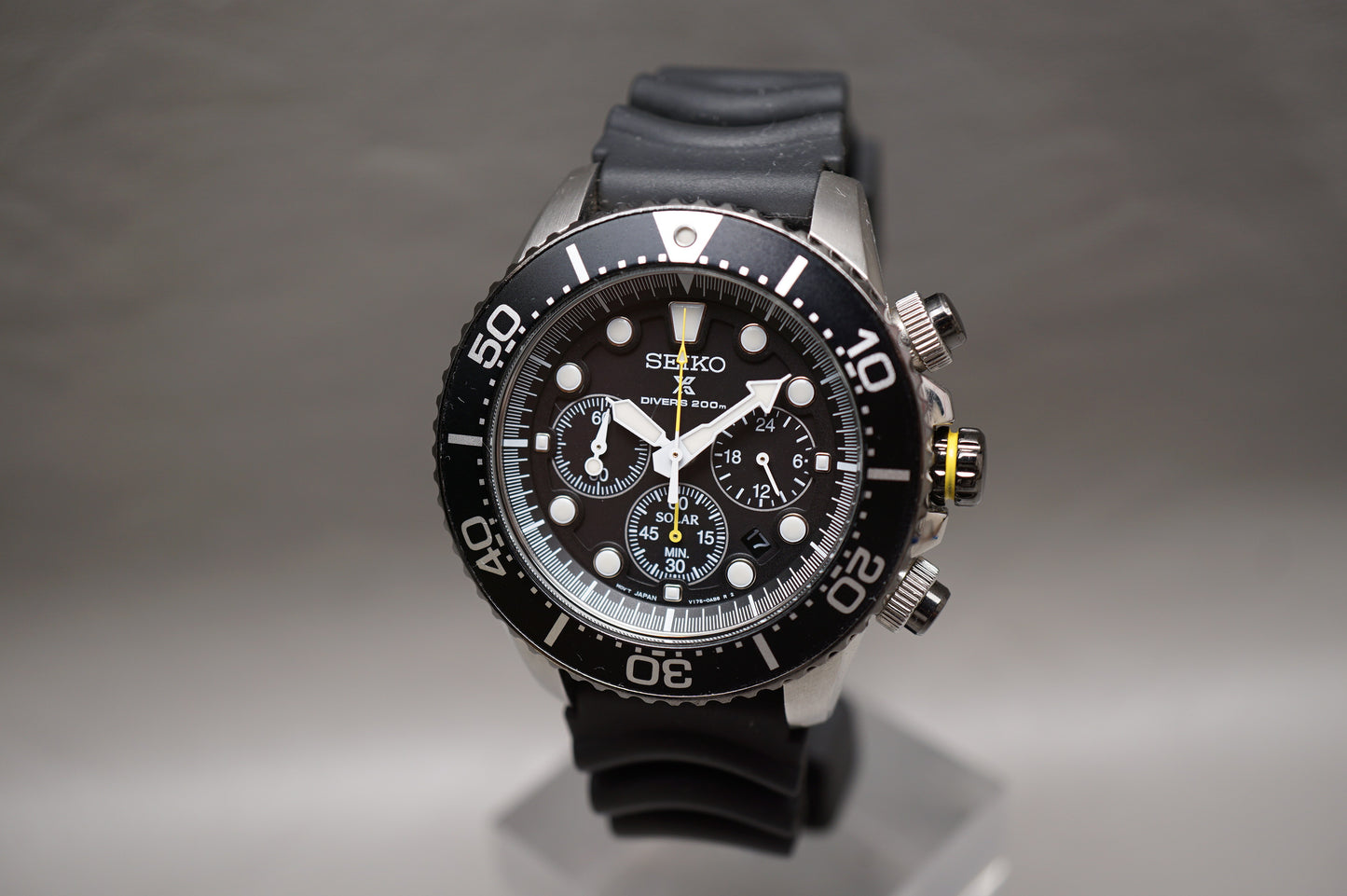 Seiko Prospex SSC021P1 V175 Black Yellow Divers 200M Solar Quartz Watch