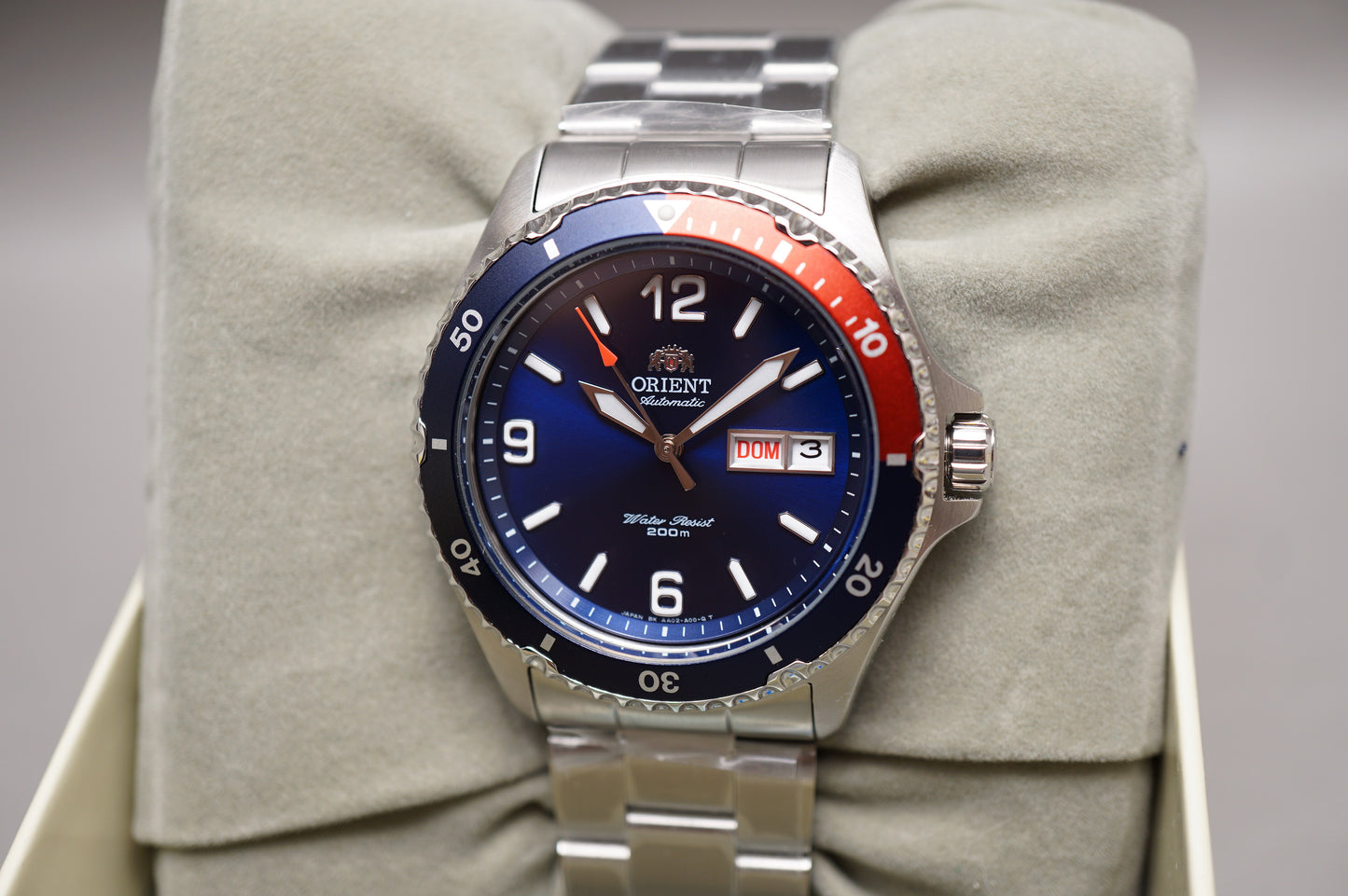 New Orient SAA02009D3 Pepsi Mako 200M Automatic Divers Watch