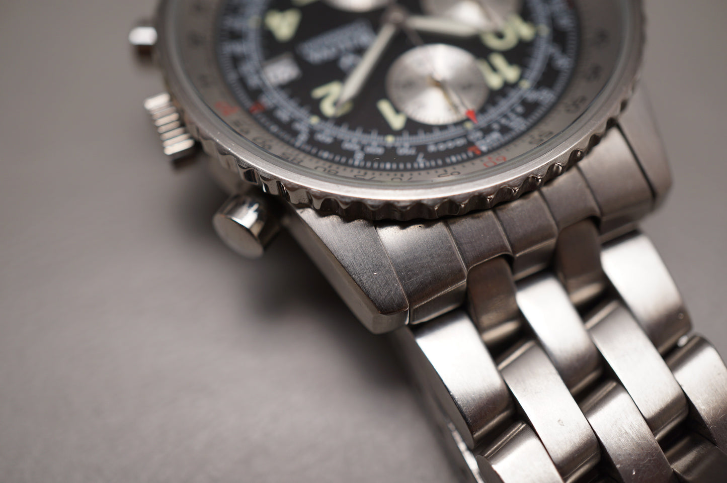 Bulova BVS201 Rare Reverse Panda Navitimer Style Quartz Chronograph Watch