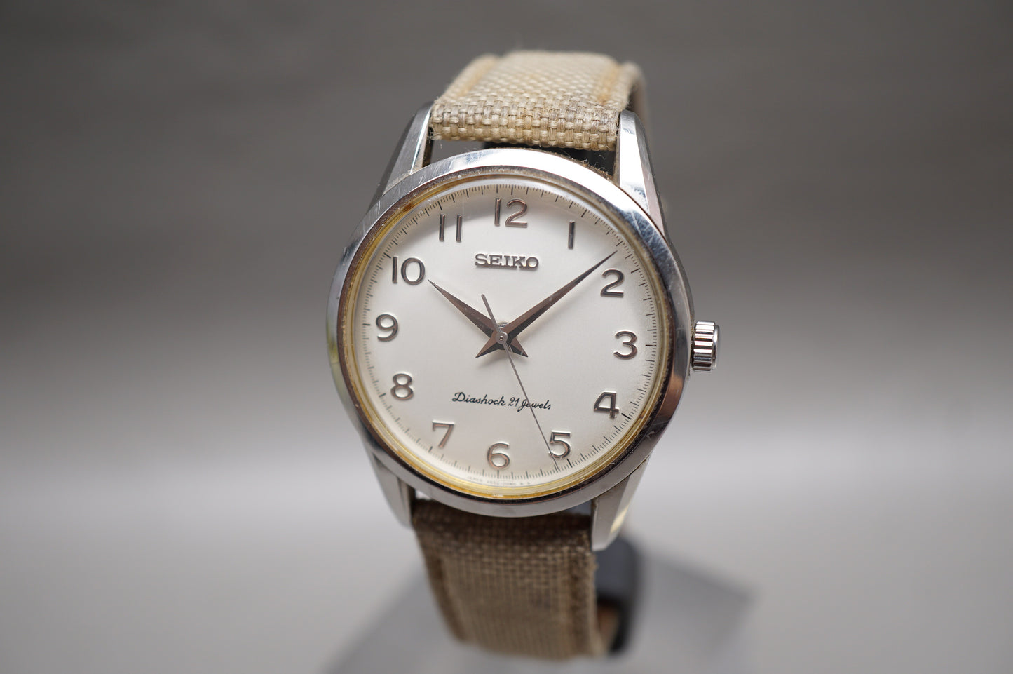 Vintage 1997 Seiko SCVG007 4S24 White Dial Handwound Mechanical Watch