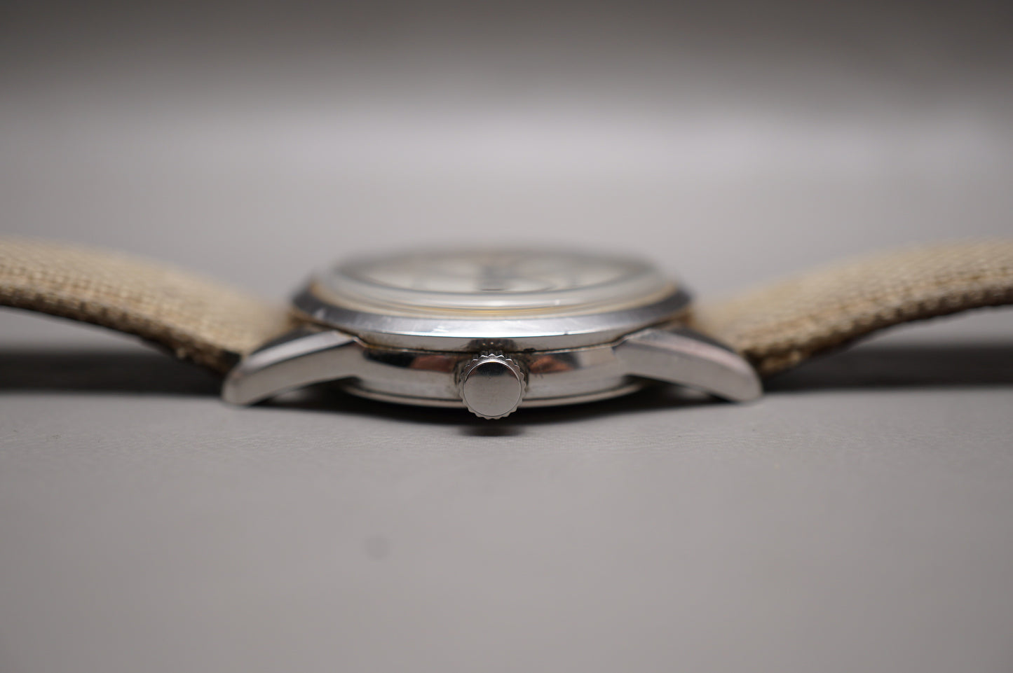 Vintage 1997 Seiko SCVG007 4S24 White Dial Handwound Mechanical Watch