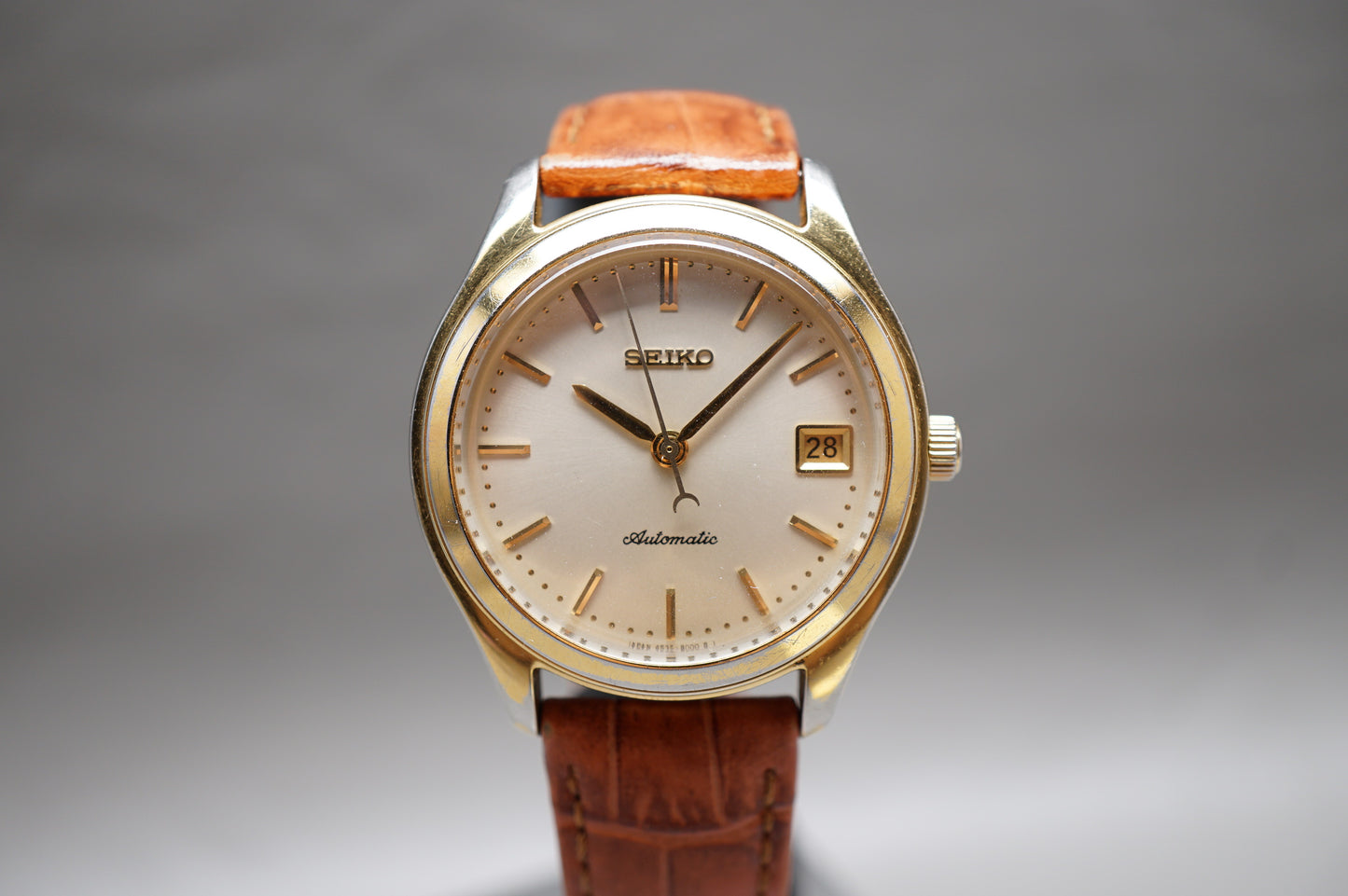 Vintage 1992 Seiko SCVK002 4S35 Gold Tone 36mm Date Automatic Watch