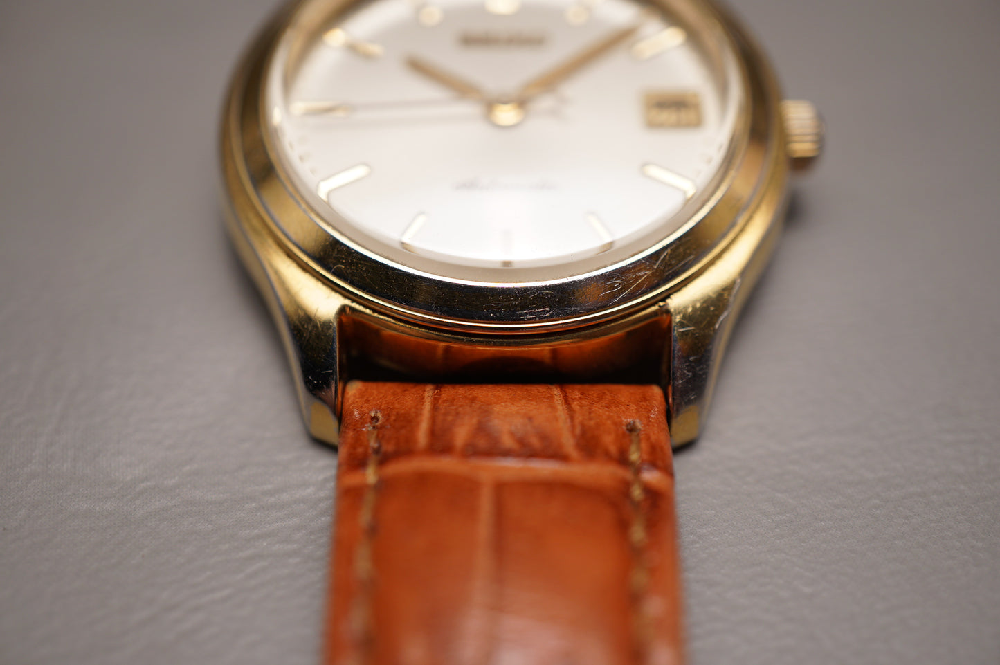 Vintage 1992 Seiko SCVK002 4S35 Gold Tone 36mm Date Automatic Watch