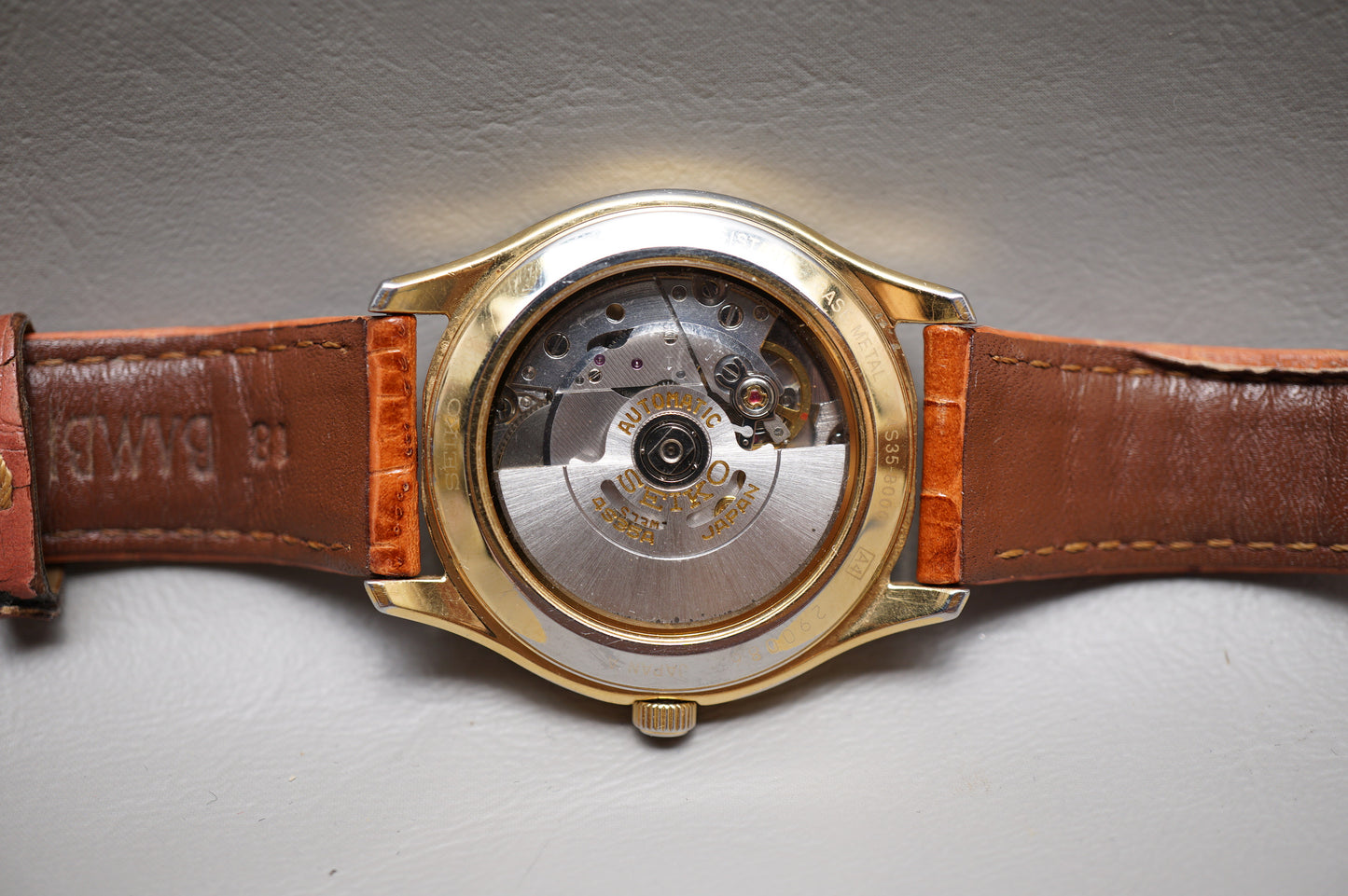 Vintage 1992 Seiko SCVK002 4S35 Gold Tone 36mm Date Automatic Watch