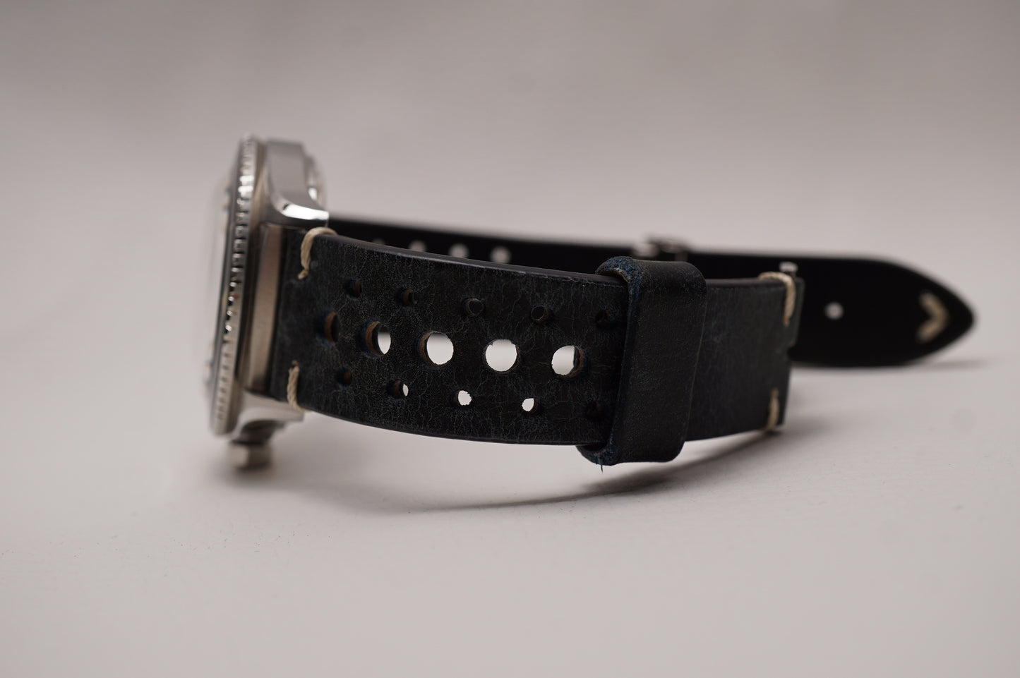 UNDONE Basecamp Blue Black NH35 Vintage Inspired Diver Style Automatic Watch