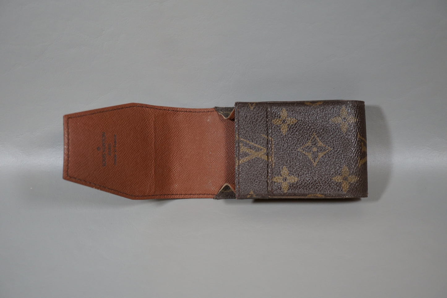 Louis Vuitton M63024 Monogram Brown Tobacco Case