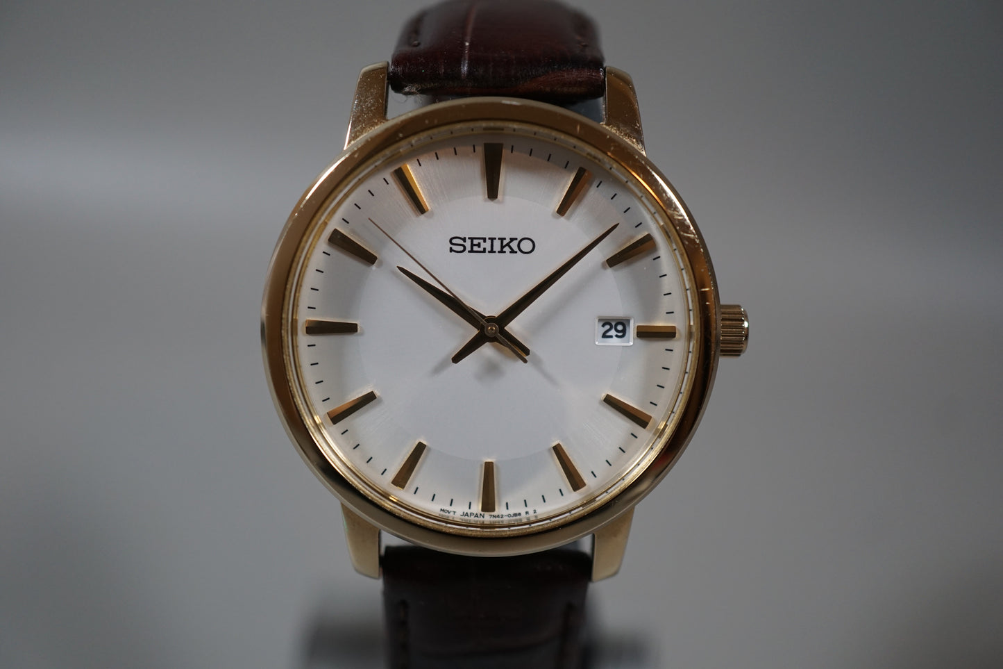 Seiko 7N42-0FG0 Gold Tone White Dial Quartz Wristwatch