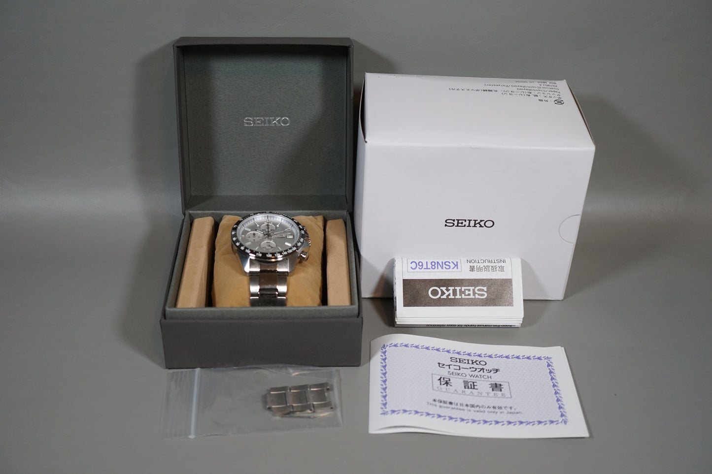Seiko Spirit SBTR007 8T67 Silver Dial Chronograph Quartz Watch