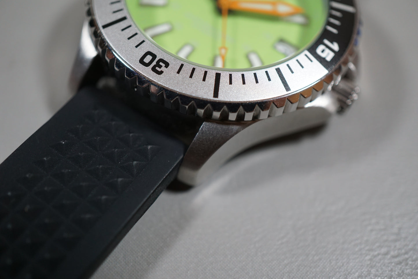 Tic Tac Movement In Motion MIM-MDV-GR NH35 Green Dial Automatic Watch