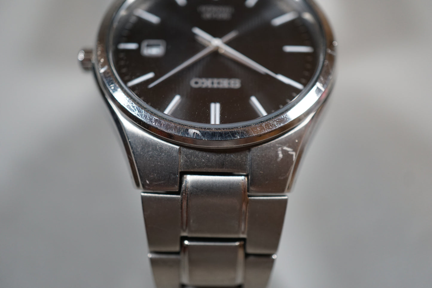 Seiko SNE377 V157 Black Dial Titanium Solar Quartz Watch