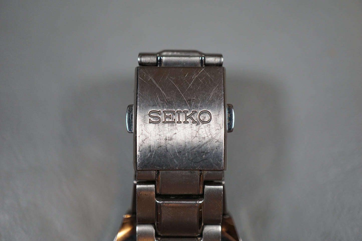 Seiko SNE377 V157 Black Dial Titanium Solar Quartz Watch