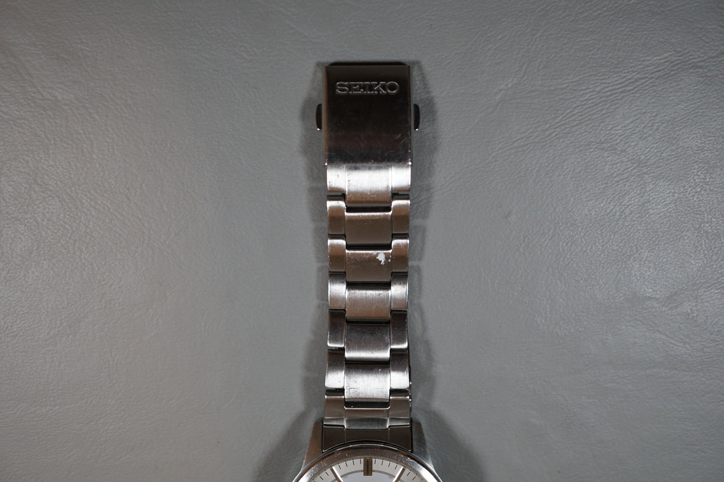 Seiko V147-0AF0 Silver Dial Solar Quartz Watch