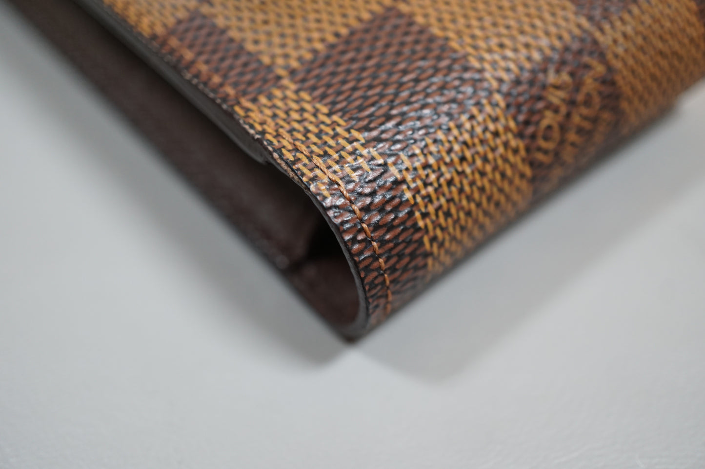 Louis Vuitton N63024 Damier Ebene Tobacco Case