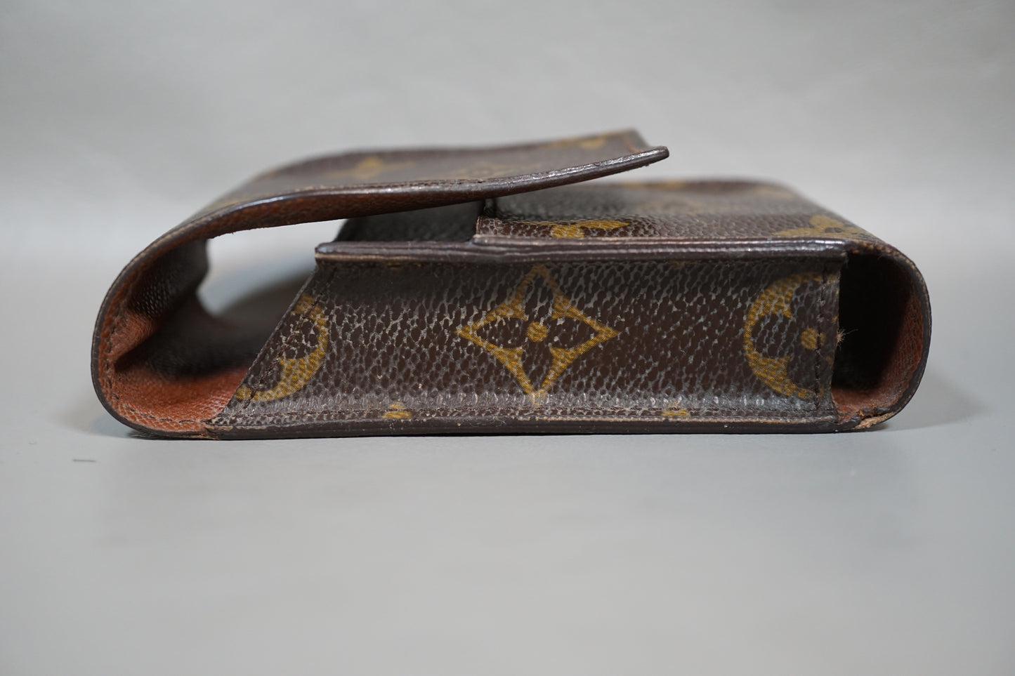 Louis Vuitton M63024 Monogram Brown Tobacco Case