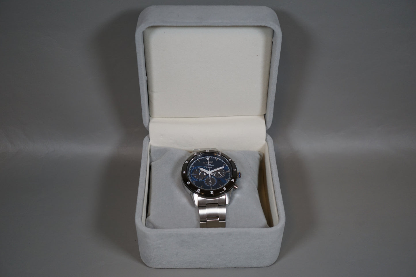 Seiko Criteria SSC333P1 V175 Blue Dial Chronograph Solar Quartz Watch