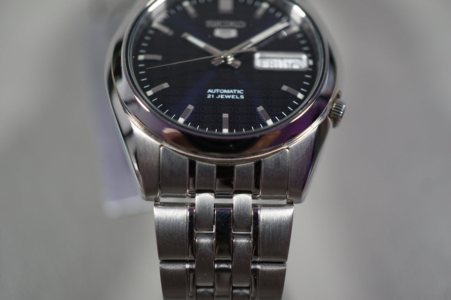 New Unworn Seiko 5 SNK357K1 7S26 Black "5 Motif" Dial Automatic Watch