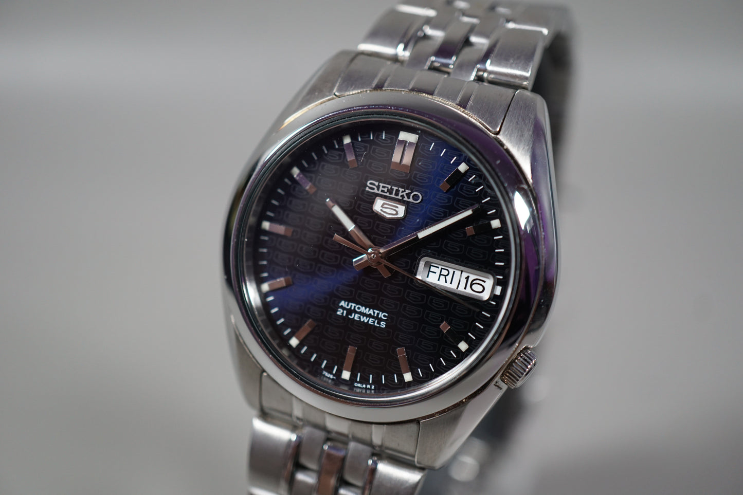 New Unworn Seiko 5 SNK357K1 7S26 Black "5 Motif" Dial Automatic Watch