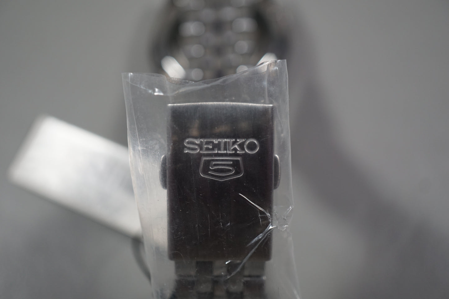 New Unworn Seiko 5 SNK357K1 7S26 Black "5 Motif" Dial Automatic Watch
